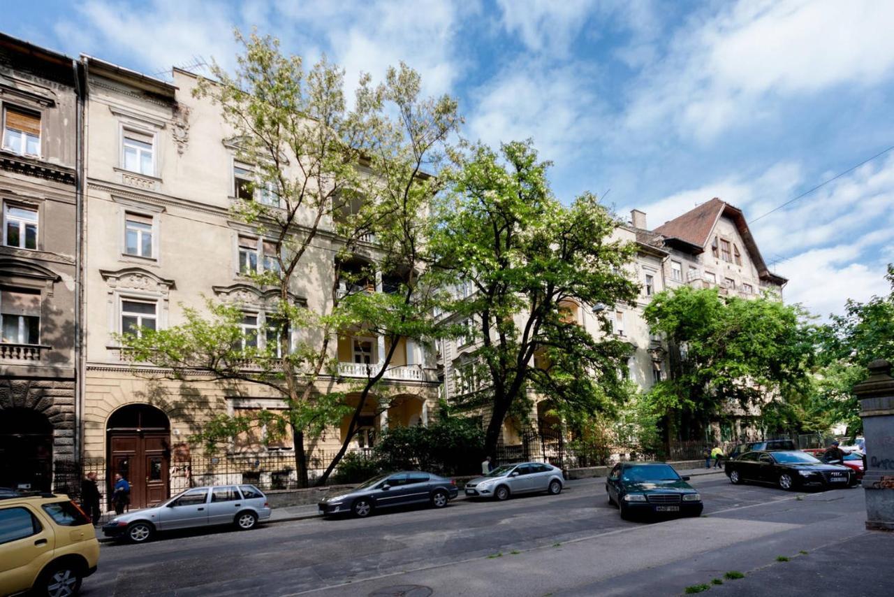 Heroes Square & City Park Thermals Apartment Boedapest Buitenkant foto